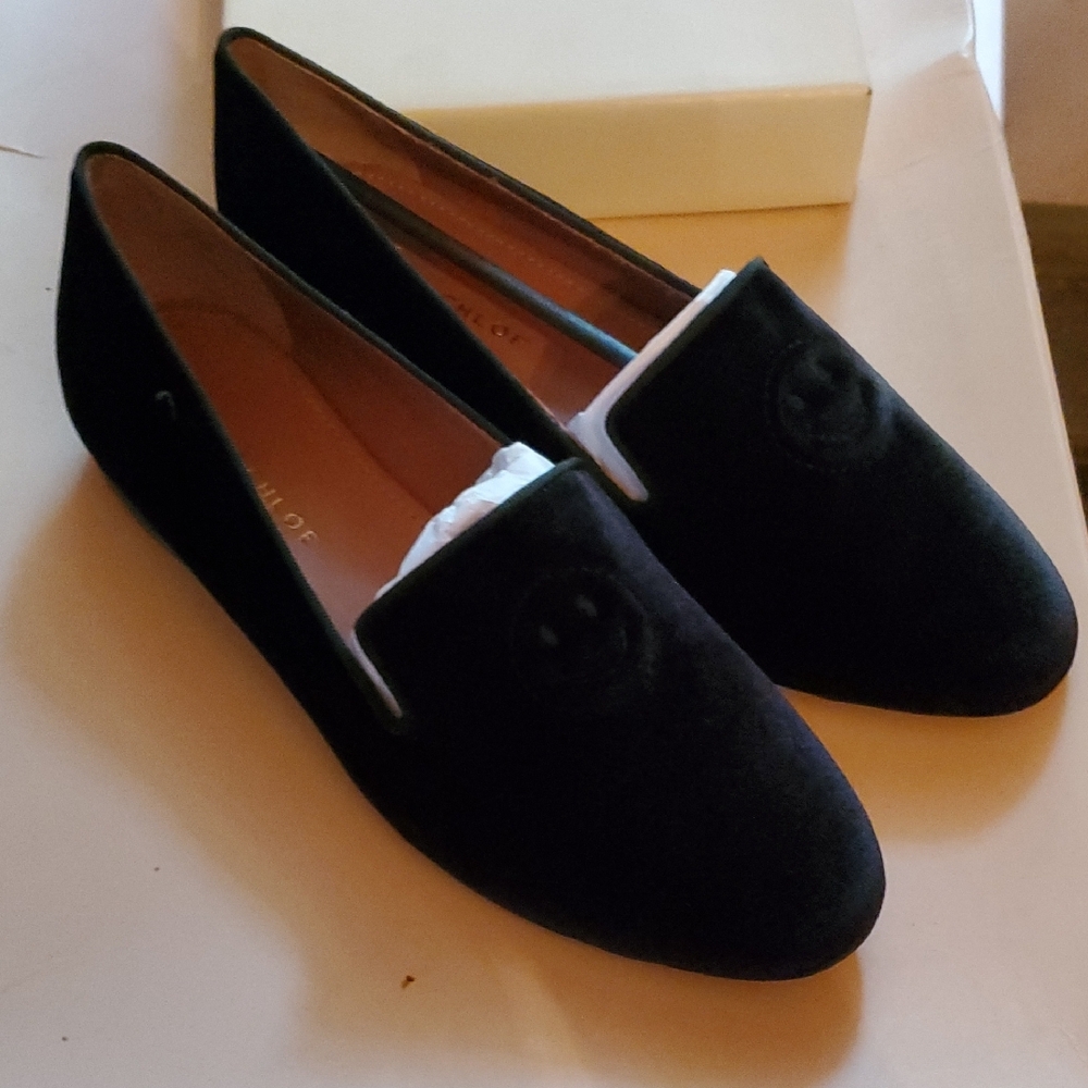 Nib Neely and Chloe Chic Black Velvet Smiley Loafers